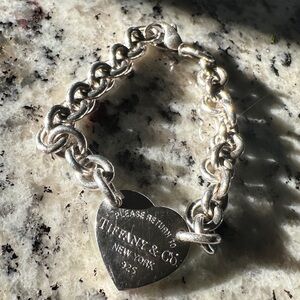 Vintage Tiffany & Co.  7.5" Link  Chain  Bracelet With Heart Charm 925 Sterling